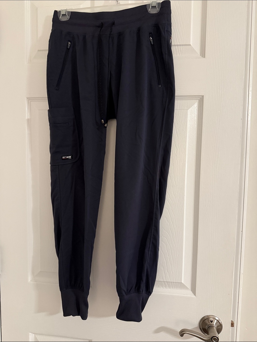 Women’s grey Grey’s Anatomy Jogger Scrub Pants